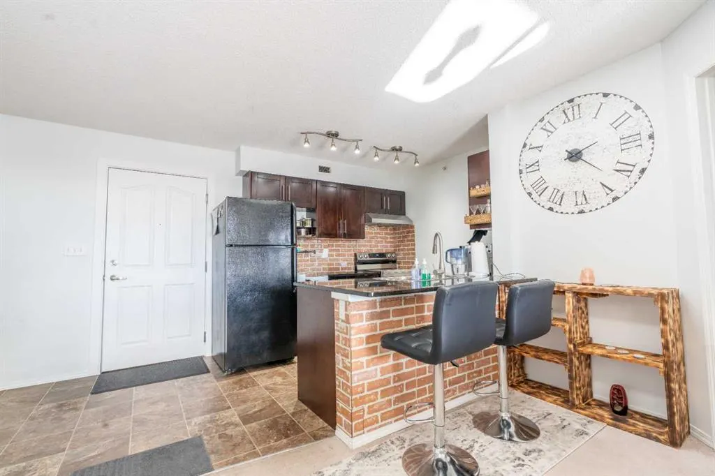 355 Taralake Way NE, #425