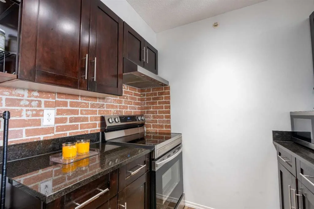 355 Taralake Way NE, #425