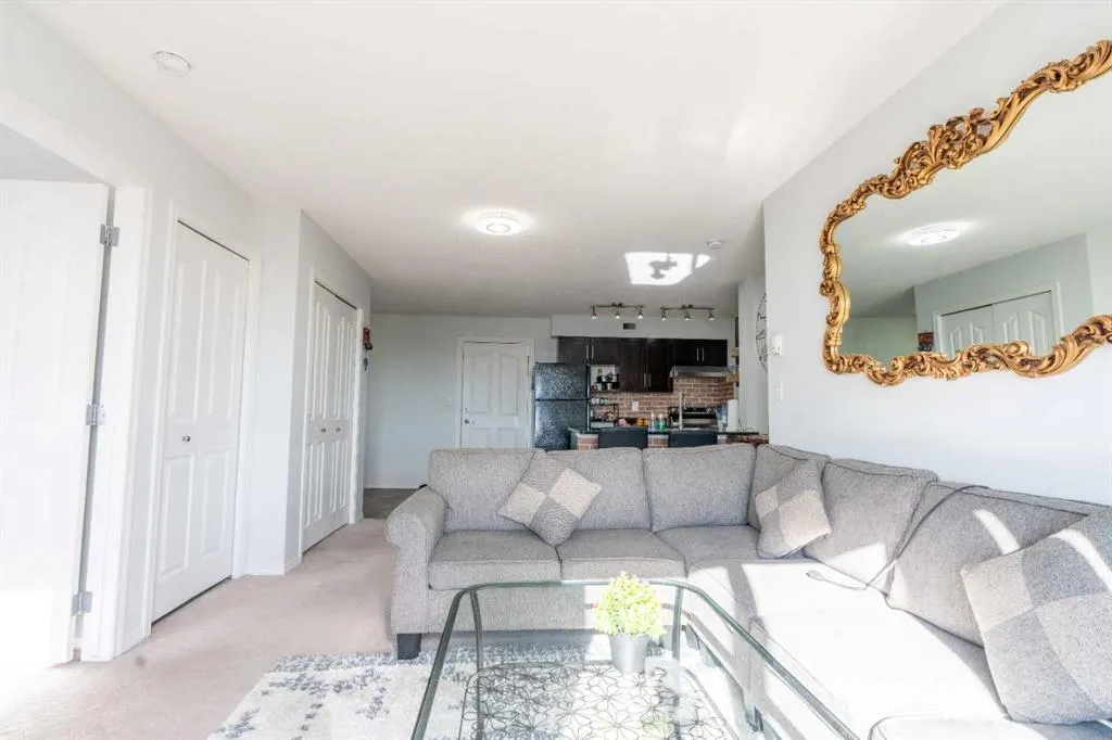 355 Taralake Way NE, #425