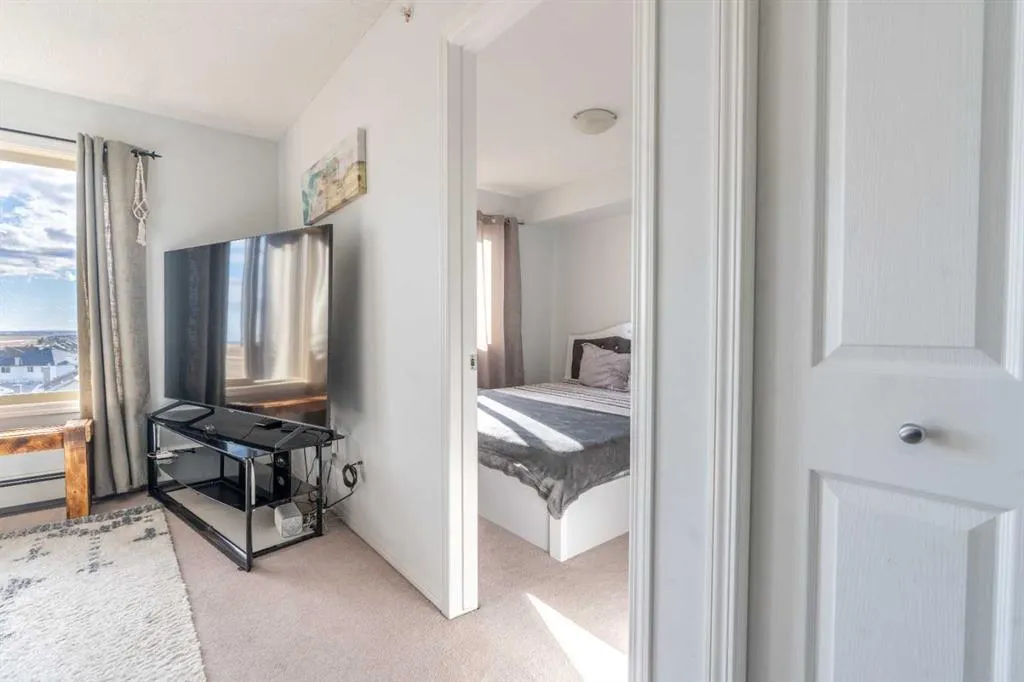 355 Taralake Way NE, #425