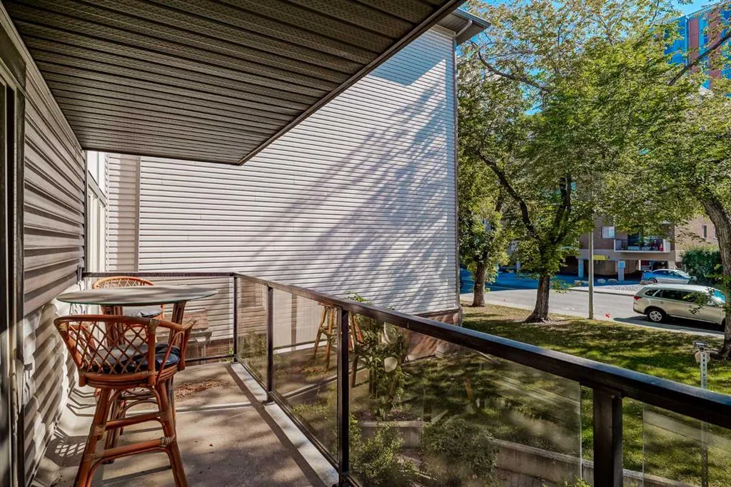 130 25 Avenue SW, #208