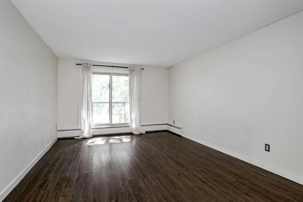 130 25 Avenue SW, #208