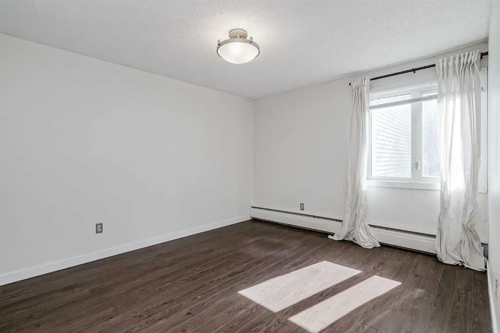 130 25 Avenue SW, #208