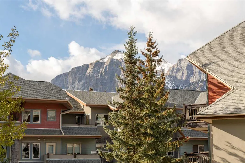 187 Kananaskis Way, #108