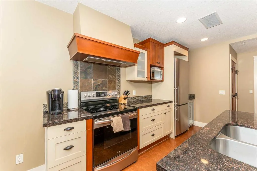 187 Kananaskis Way, #108