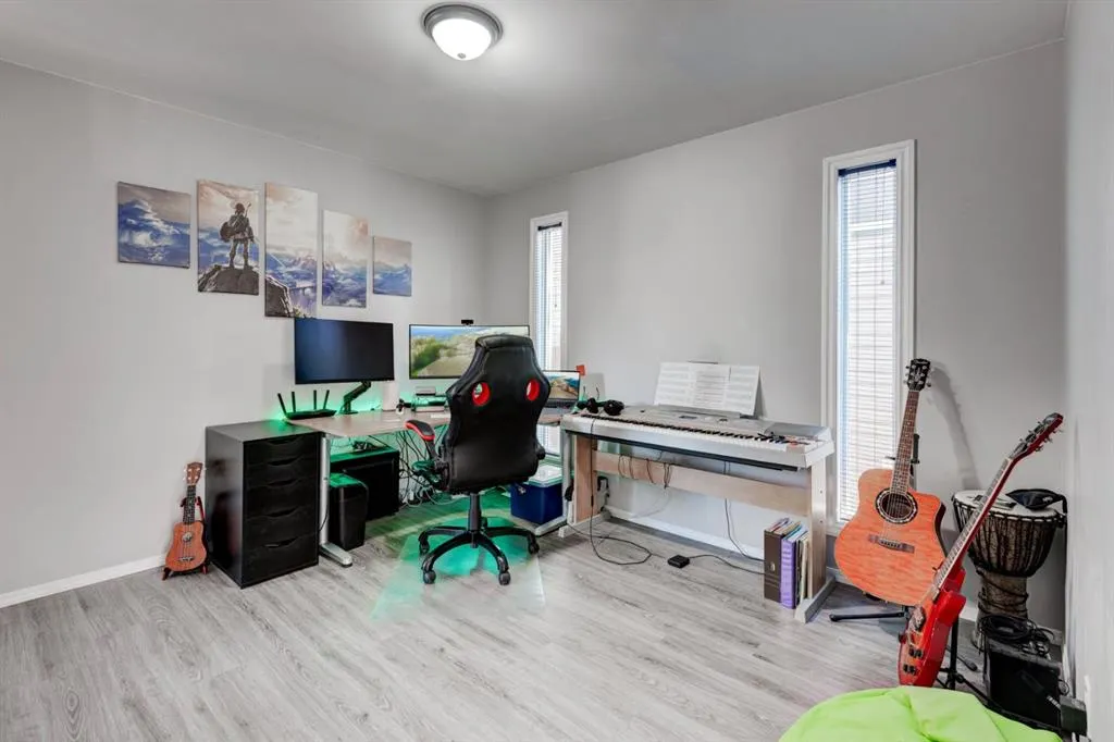 19 Woodglen Grove SW