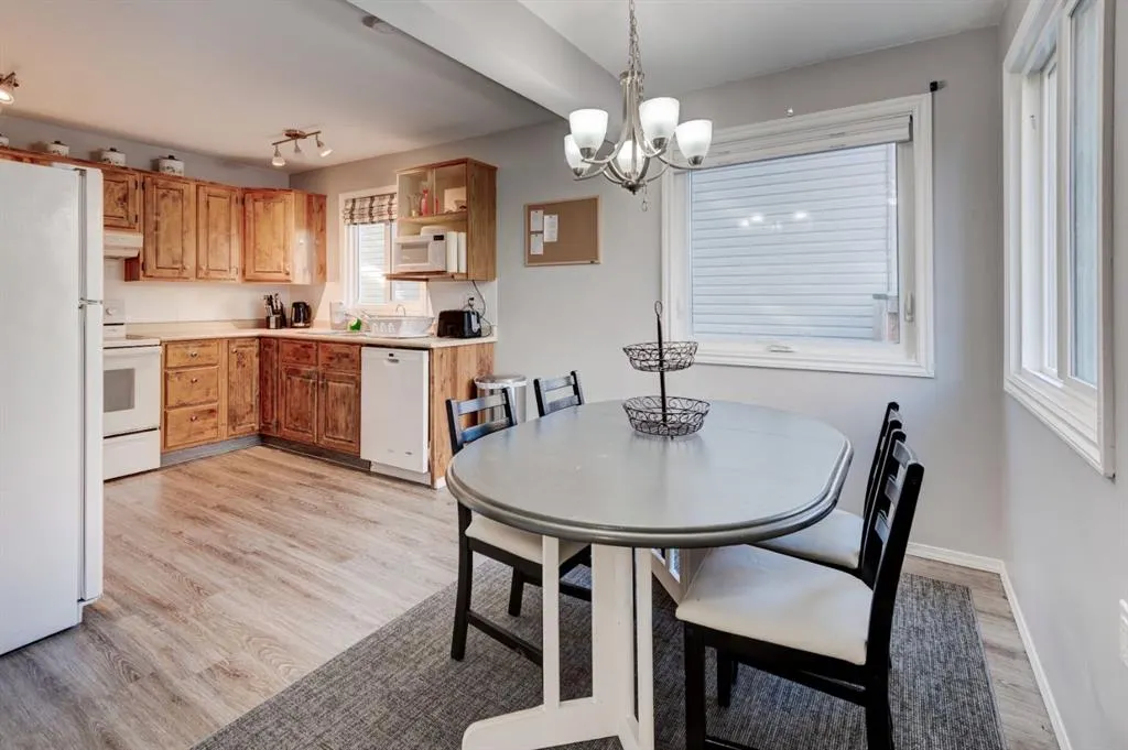 19 Woodglen Grove SW