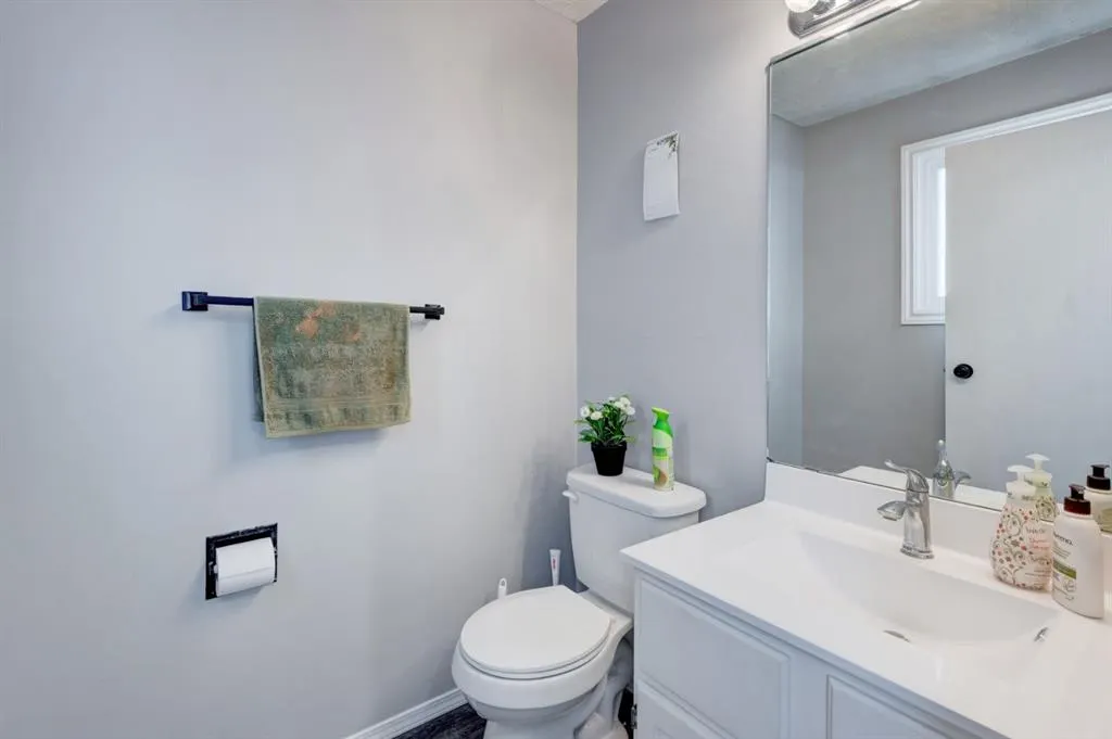 19 Woodglen Grove SW