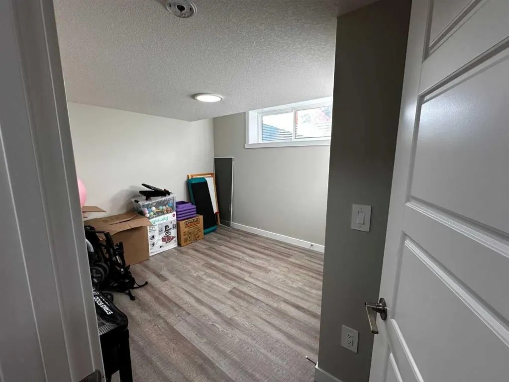 281 Waterford Boulevard