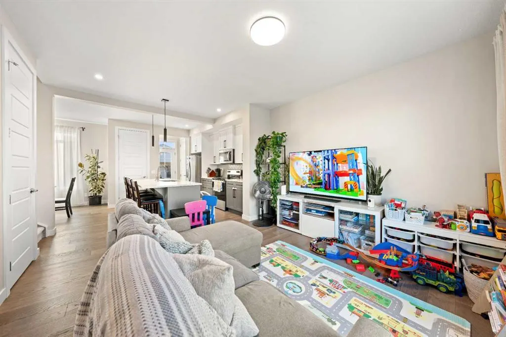 281 Waterford Boulevard