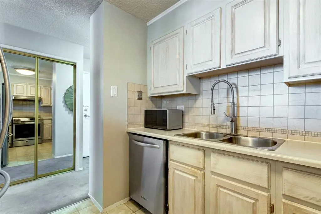 1334 13 Avenue SW, #701