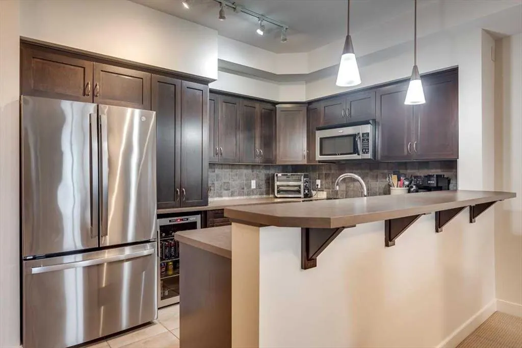 100 Lakeway Boulevard, #117