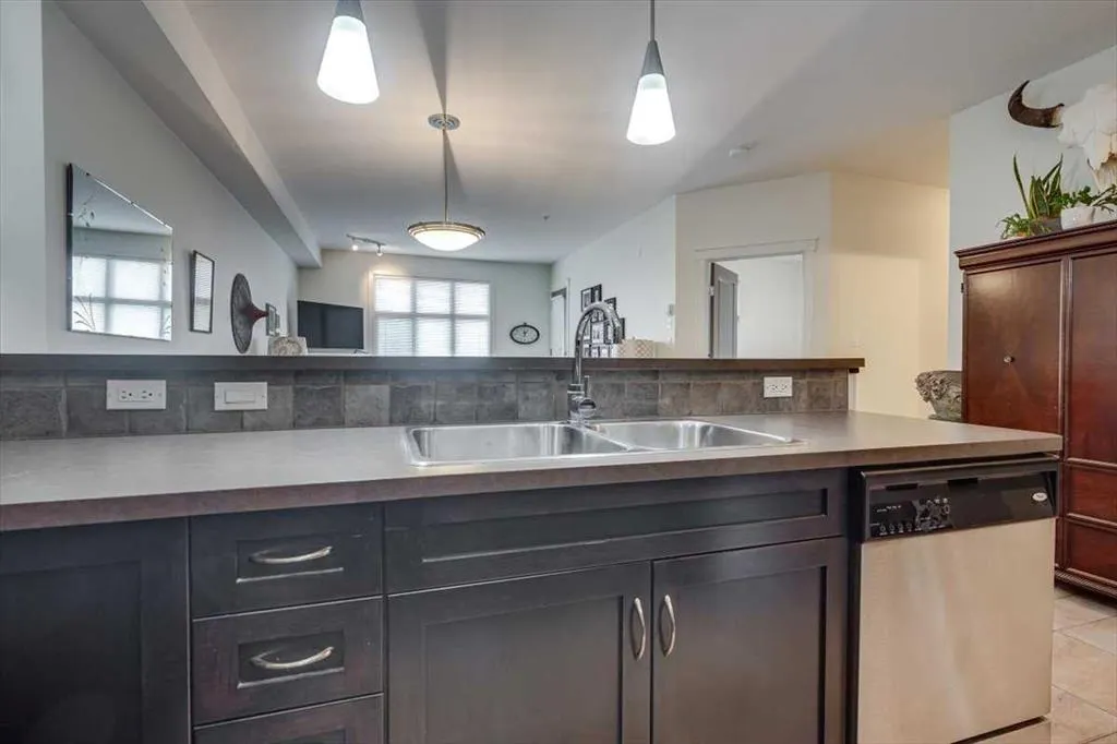 100 Lakeway Boulevard, #117