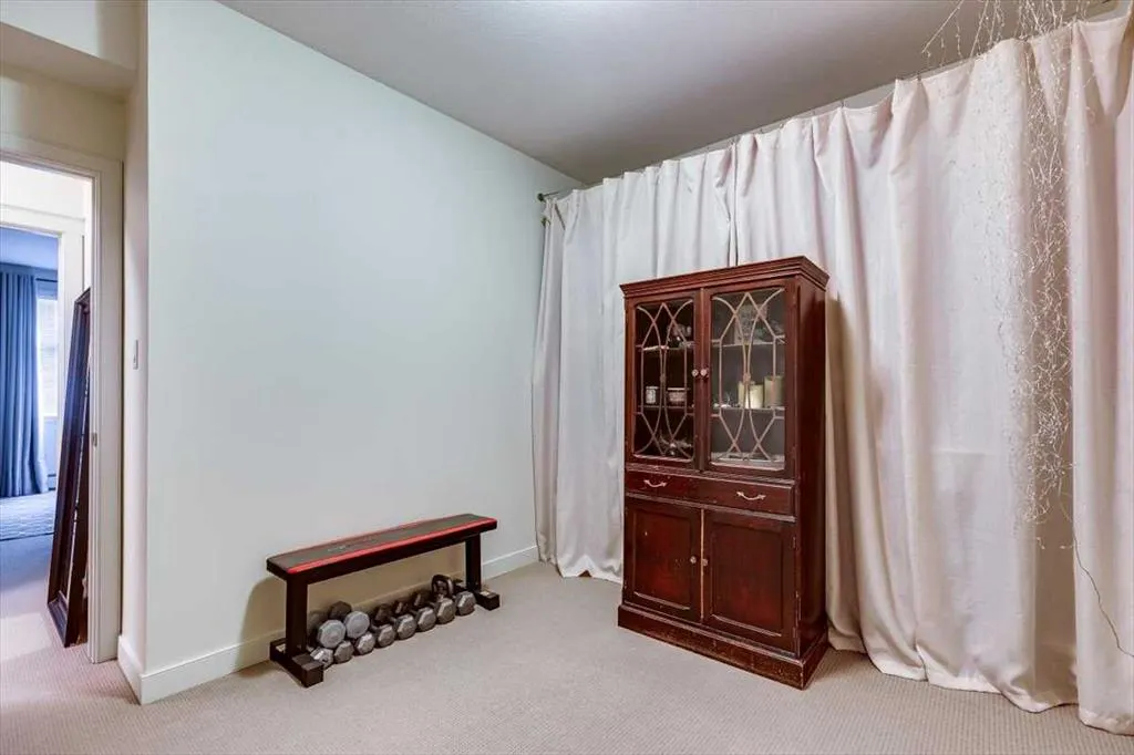 100 Lakeway Boulevard, #117