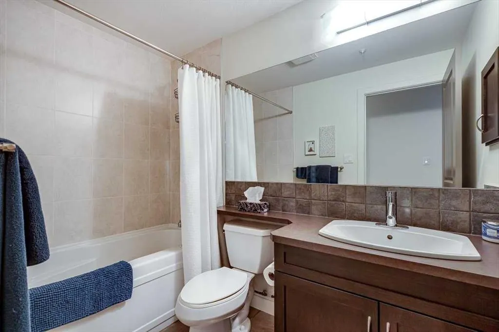 100 Lakeway Boulevard, #117