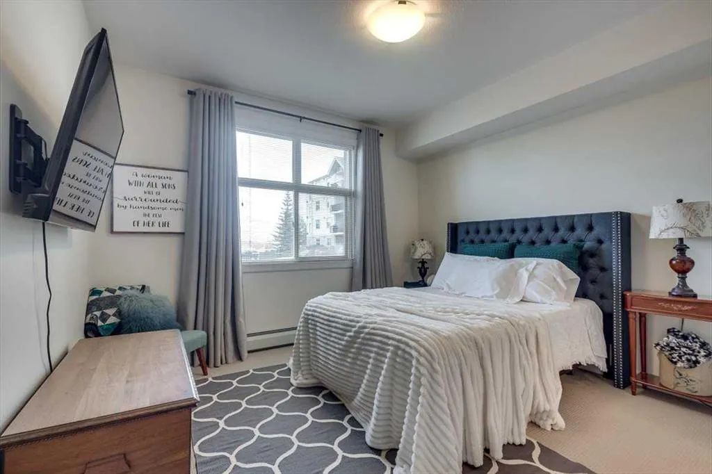 100 Lakeway Boulevard, #117