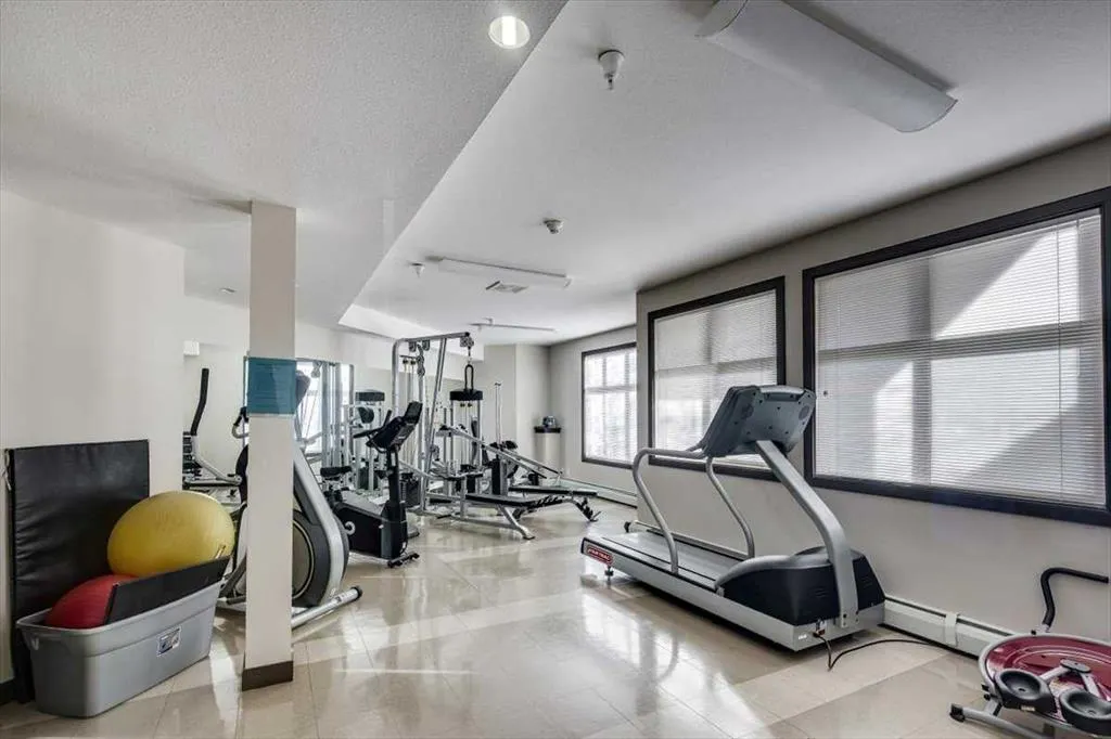 100 Lakeway Boulevard, #117