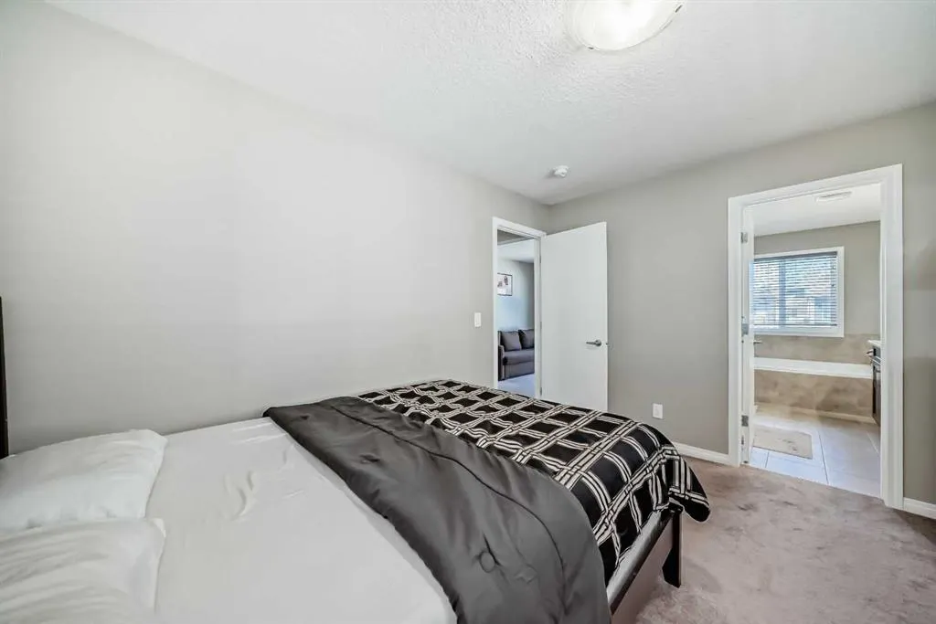 48 YORKVILLE Avenue SW