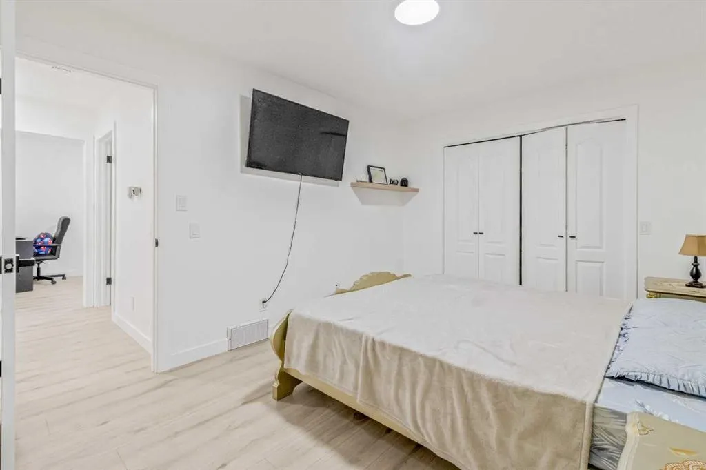 147 Dovercliffe Way SE