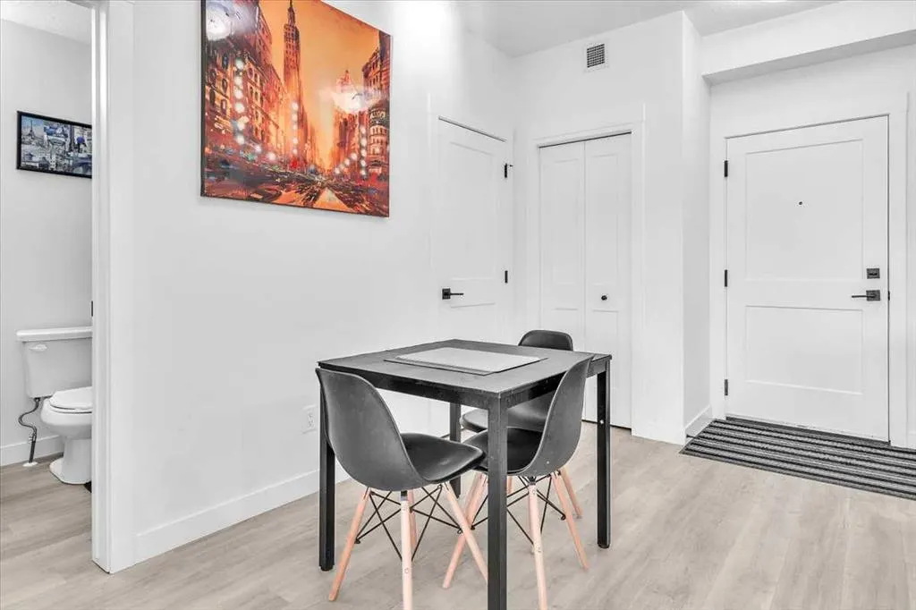 30 Sage Hill Walk NW, #305