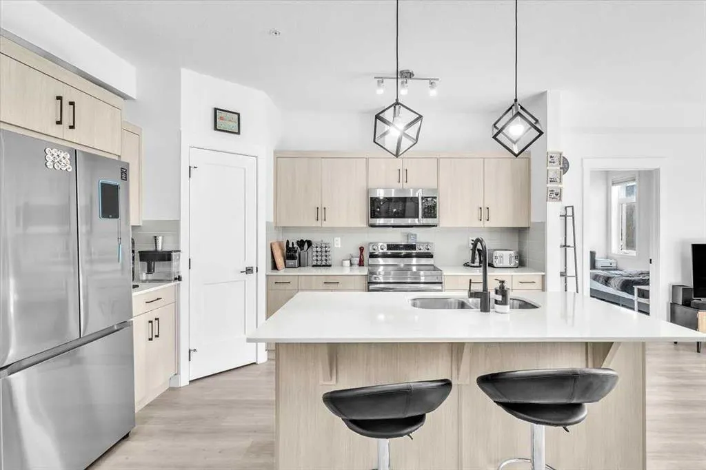 30 Sage Hill Walk NW, #305