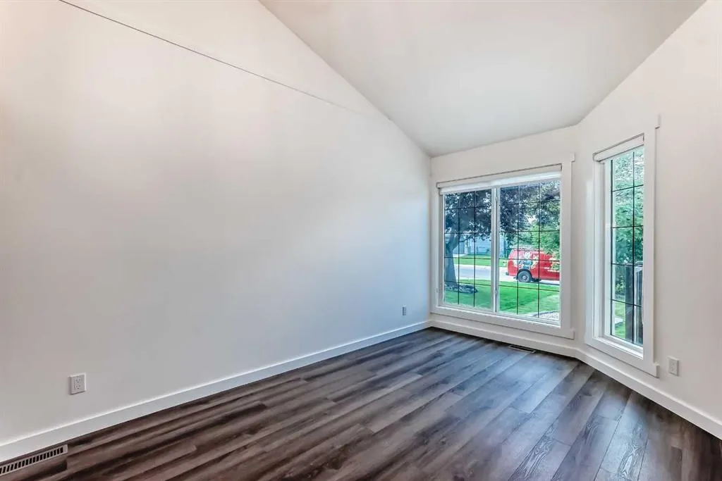 51 Douglas Woods Hill SE