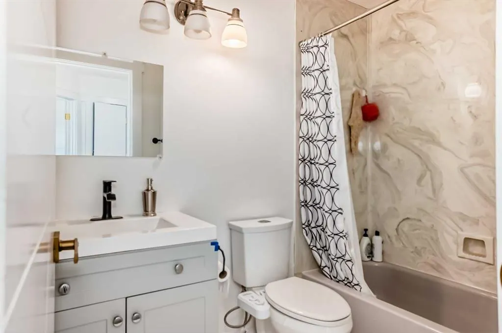 51 Douglas Woods Hill SE