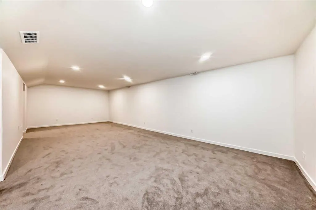 51 Douglas Woods Hill SE