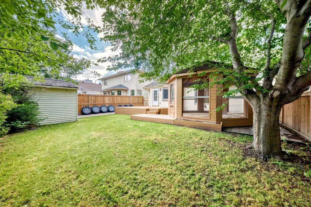 51 Douglas Woods Hill SE