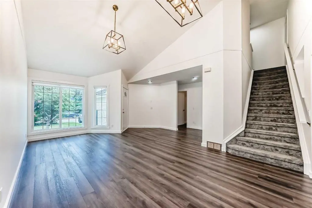 51 Douglas Woods Hill SE