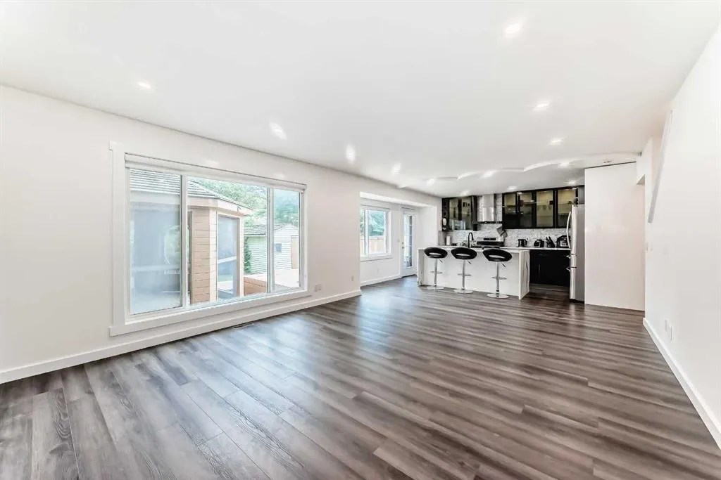 51 Douglas Woods Hill SE