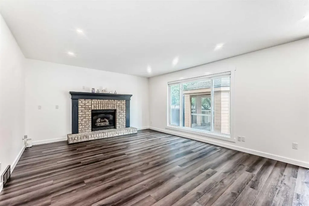 51 Douglas Woods Hill SE