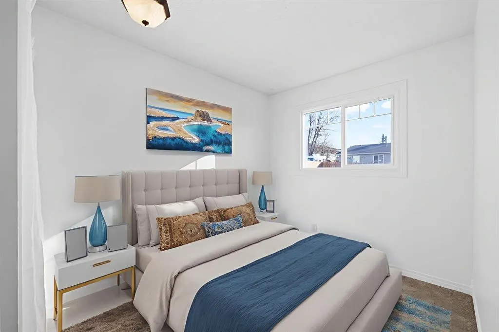 217 Acacia Crescent SE