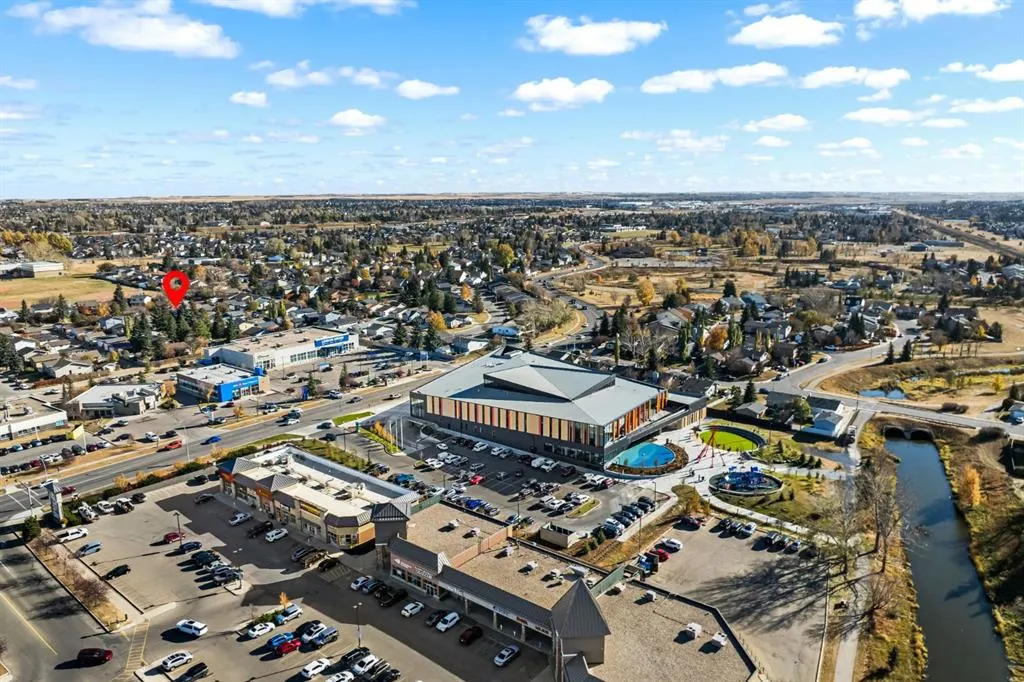 217 Acacia Crescent SE