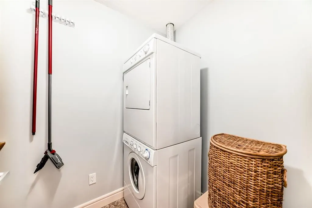 15 Sunset Square, #3104