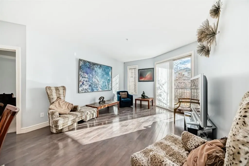 15 Sunset Square, #3104