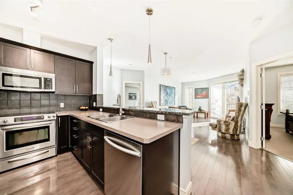 15 Sunset Square, #3104