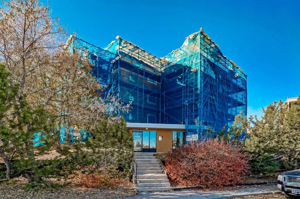 4455C Greenview Drive NE, #105