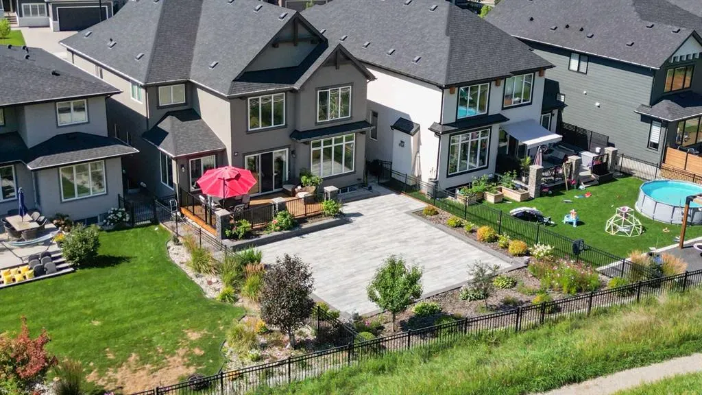 224 Cranbrook Drive SE