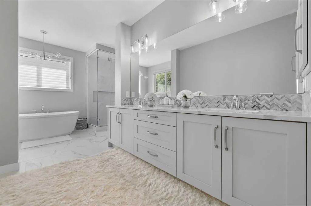 224 Cranbrook Drive SE