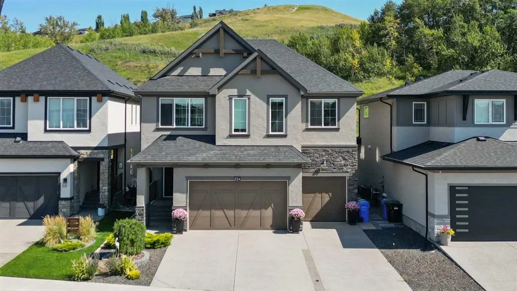 224 Cranbrook Drive SE