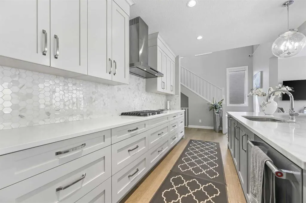 224 Cranbrook Drive SE