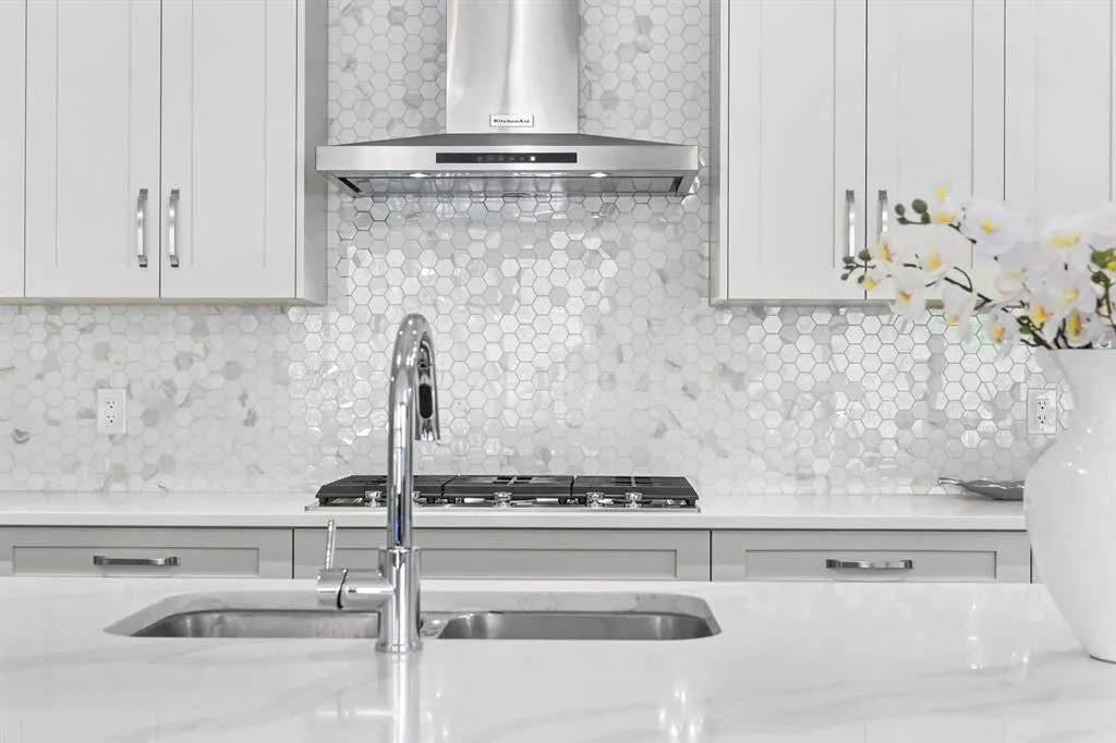 224 Cranbrook Drive SE