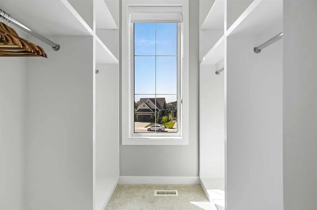 224 Cranbrook Drive SE