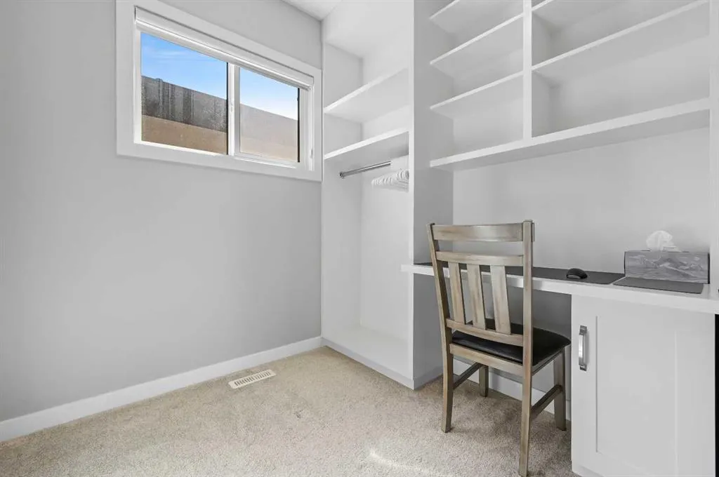 224 Cranbrook Drive SE