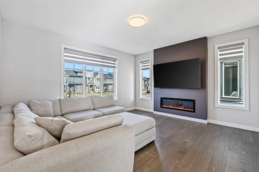 277 Waterford Boulevard