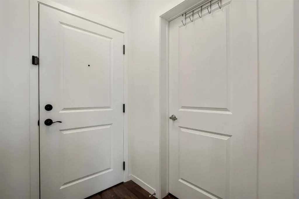 30 Mahogany Mews SE, #402