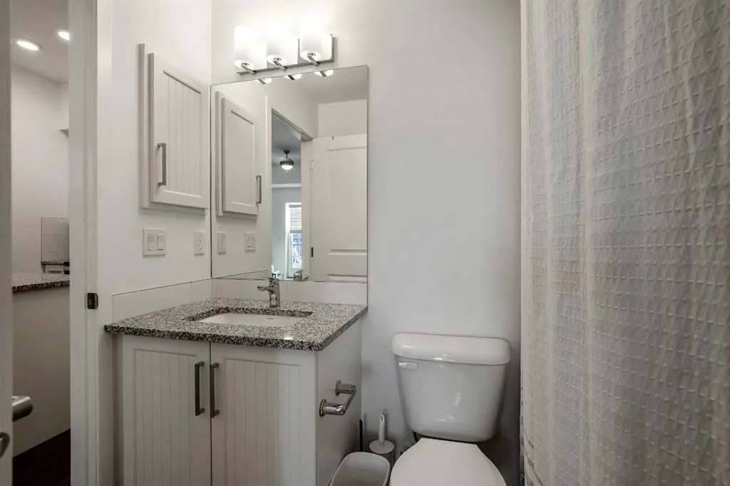 30 Mahogany Mews SE, #402