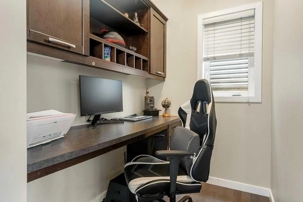 24 Copperpond Park SE