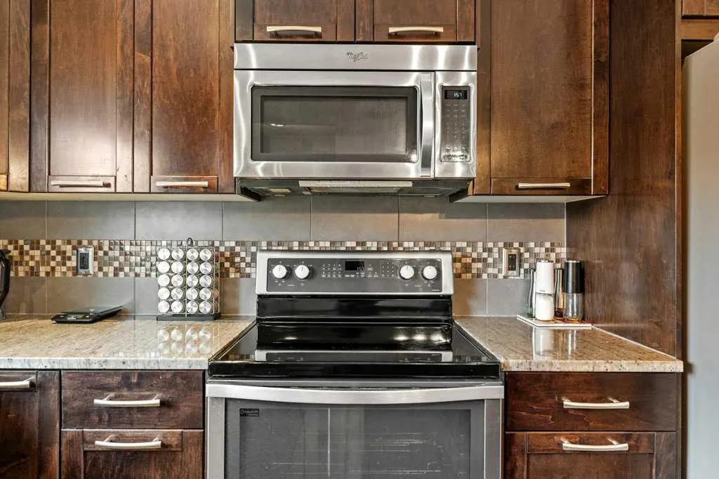 24 Copperpond Park SE